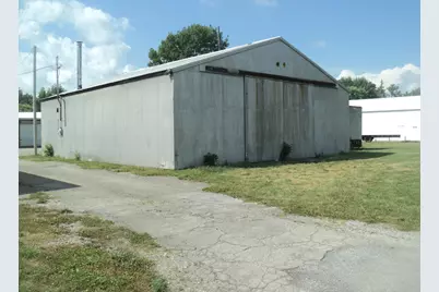 240 W Oak Street, Washington Court House, OH 43160 - Photo 3