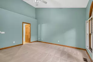 895 Linworth Village Dr, Columbus, OH 43235 - Photo 45