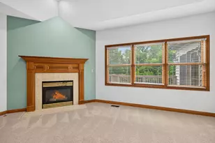 895 Linworth Village Dr, Columbus, OH 43235 - Photo 11