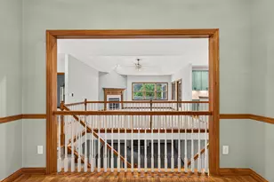 895 Linworth Village Dr, Columbus, OH 43235 - Photo 29