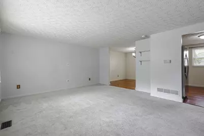 1690 Americana Court, Columbus, OH 43229 - Photo 9