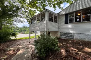 510 Marietta St, Sarahsville, OH 43779 - Photo 5