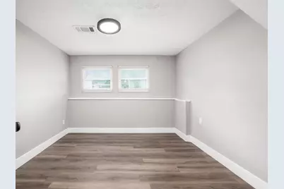 5400 Wendover Drive, Columbus, OH 43232 - Photo 7