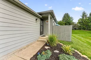 4036 Blendon Way Dr, Columbus, OH 43230 - Photo 3