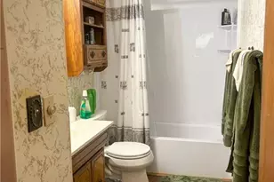735 Maurine Dr, Columbus, OH 43228 - Photo 9