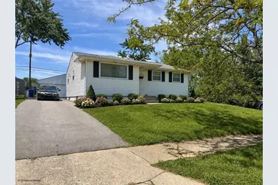 735 Maurine Drive, Columbus, OH 43228 - Photo 1