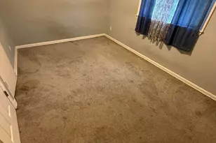 4649 Dundee Ave, Columbus, OH 43227 - Photo 5