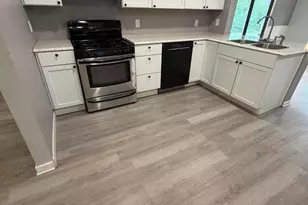 4649 Dundee Ave, Columbus, OH 43227 - Photo 3