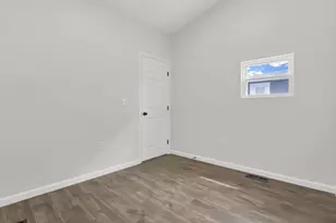 180 E Morrill Ave, Columbus, OH 43207 - Photo 21