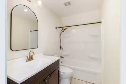 845 Sunbury Road, Columbus, OH 43219 - Photo 15