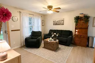 395 Sunnyview Dr, Circleville, OH 43113 - Photo 5