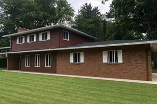 157 Spring Valley Dr SW, Granville, OH 43023 - Photo 1