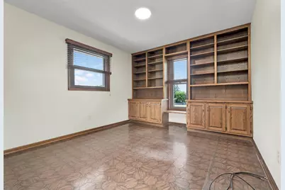 110 N Heatherhill Drive, Bellefontaine, OH 43311 - Photo 23