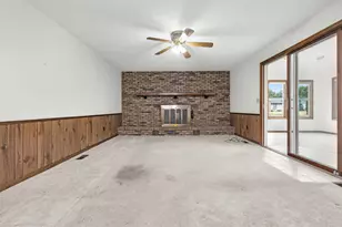 110 N Heatherhill Dr, Bellefontaine, OH 43311 - Photo 15