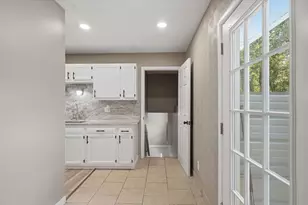 2331 Dunning Ct, Columbus, OH 43219 - Photo 13