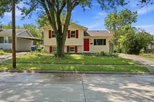 2331 Dunning Ct, Columbus, OH 43219 - Photo 3