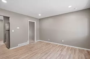 2331 Dunning Ct, Columbus, OH 43219 - Photo 17