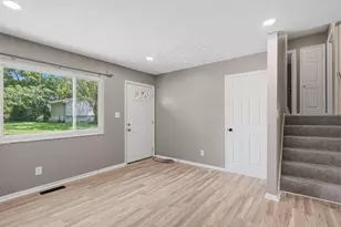 2331 Dunning Ct, Columbus, OH 43219 - Photo 5