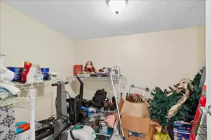 304 E Williams Ave, Bellefontaine, OH 43311 - Photo 27