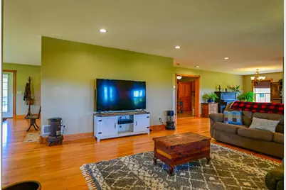 67280 Woodfield Drive, New Plymouth, OH 45654 - Photo 3