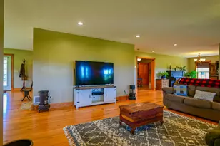 67280 Woodfield Dr, New Plymouth, OH 45654 - Photo 3
