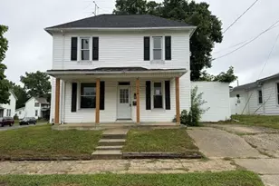 128 W Corwin St, Circleville, OH 43113 - Photo 1