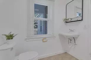 215 Martin Luther King Jr Blvd, Columbus, OH 43203 - Photo 17