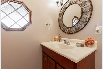 10233 N Crosset Hill Drive, Pickerington, OH 43147 - Photo 15