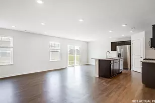 1137 Sherwood Loop, Bellefontaine, OH 43311 - Photo 7