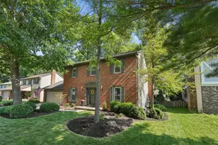 7431 Saunderlane Rd, Columbus, OH 43235 - Photo 5