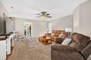 4932 Crestbrook Dr, Lockbourne, OH 43137 - Photo 7
