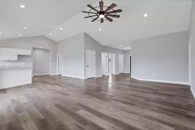 621 Trapp Lane, Hopewell, OH 43746 - Photo 9