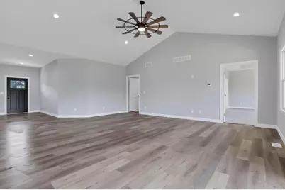 621 Trapp Lane, Hopewell, OH 43746 - Photo 7