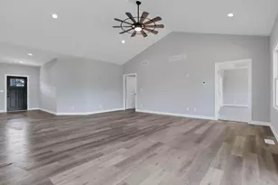 621 Trapp Ln, Hopewell, OH 43746 - Photo 7