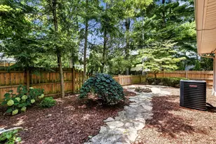 1475 London Dr, Columbus, OH 43221 - Photo 33