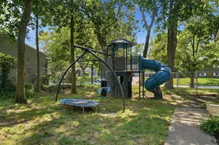 1381 Zollinger Rd, Columbus, OH 43221 - Photo 59