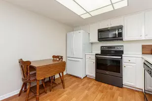 5935 N High St, Worthington, OH 43085 - Photo 7