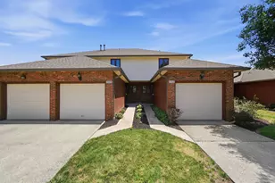 3168 Parkview Cir, Grove City, OH 43123 - Photo 1