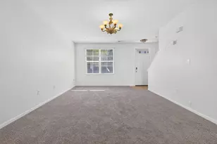 4369 Club Trail Ln, Grove City, OH 43123 - Photo 5