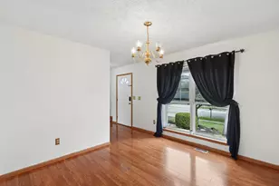 5901 Stillponds Pl, Columbus, OH 43228 - Photo 9