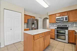 3350 Kady Ln, Columbus, OH 43232 - Photo 9