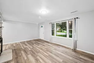1202 E Walnut St, Westerville, OH 43081 - Photo 5