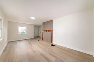 1736 E Frankfort St, Columbus, OH 43206 - Photo 11