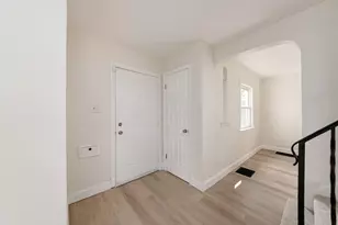 1736 E Frankfort St, Columbus, OH 43206 - Photo 7