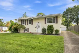 292 Imperial Dr, Columbus, OH 43230 - Photo 1