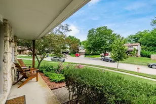 7013 Willowford Ln, Columbus, OH 43235 - Photo 3