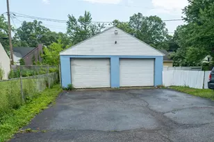 1290 E Weber Rd, Columbus, OH 43211 - Photo 11