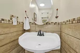 7582 Deer Creek Dr, Columbus, OH 43085 - Photo 25