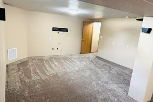 261 Westmark Ct, Galloway, OH 43119 - Photo 39