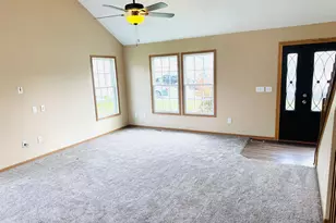261 Westmark Ct, Galloway, OH 43119 - Photo 7